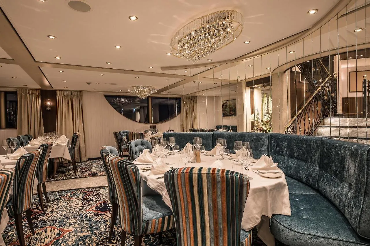 Hotel Viva Riverside 4 Koeln